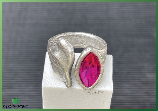 Ocean's Embrace Collection - Captivating Swirl Ring - Fuchsia Fantasy