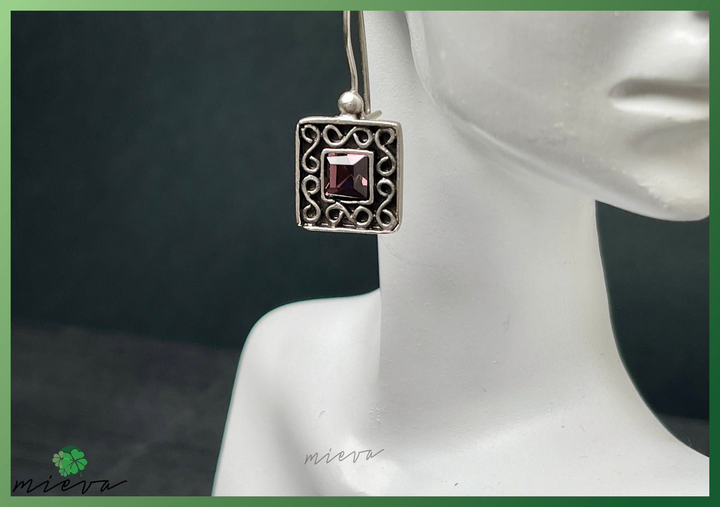 Vintage Square Filigree Earrings - Deep Red