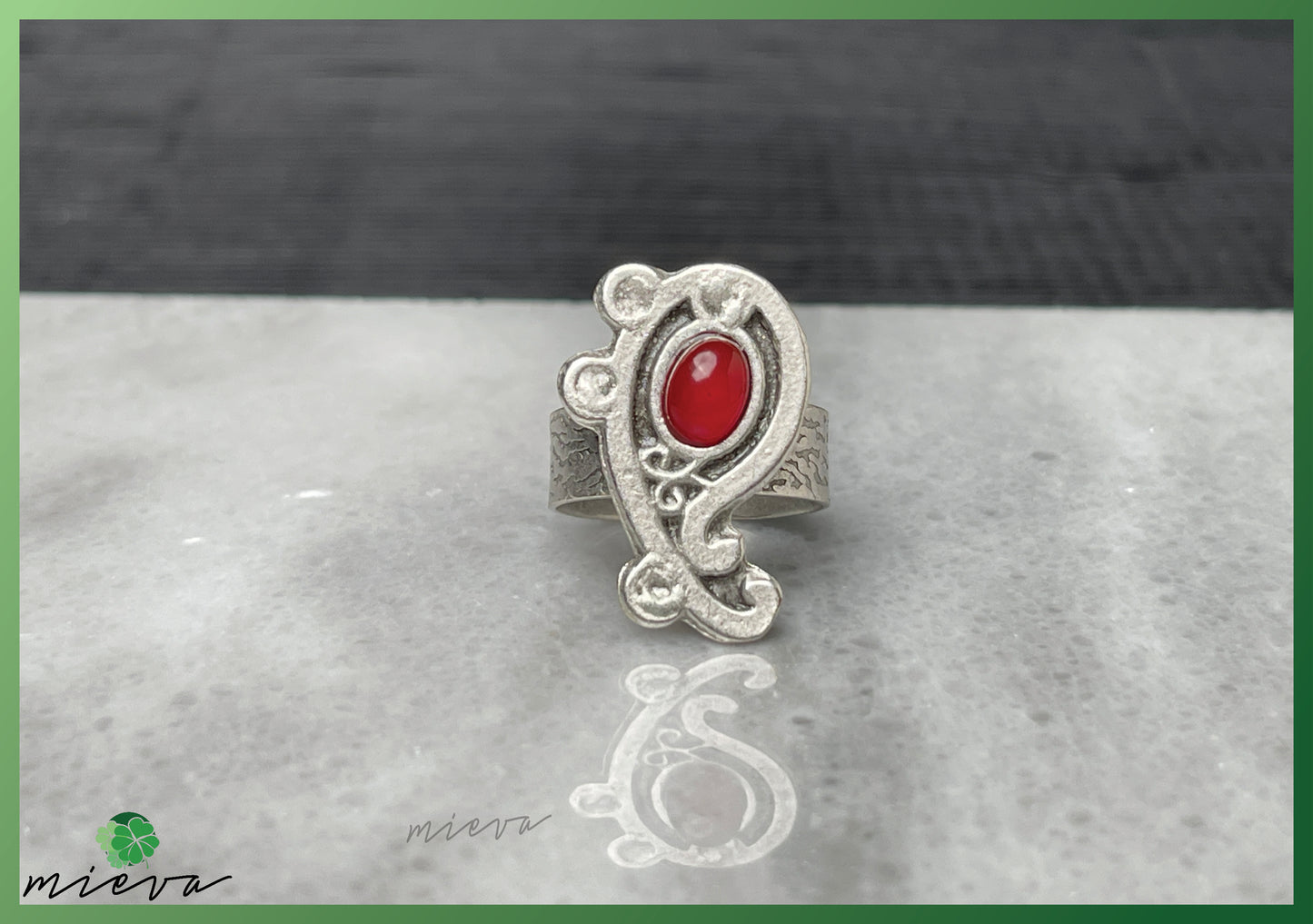 Victorian Elegance Ring - Garnet Glow