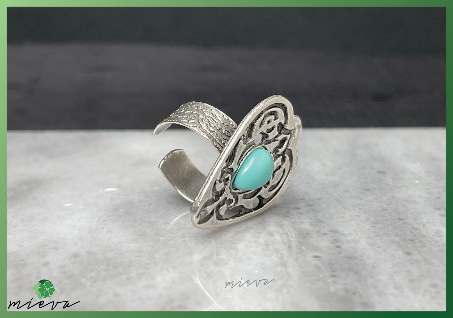 Gothic Filigree Heart Ring - Aquatic Mint