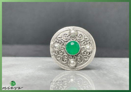 Baroque Brilliance Ring - Emerald Enchantment