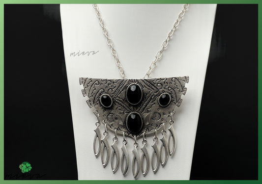 Gothic Elegance Collar Pendant - Onyx Noir