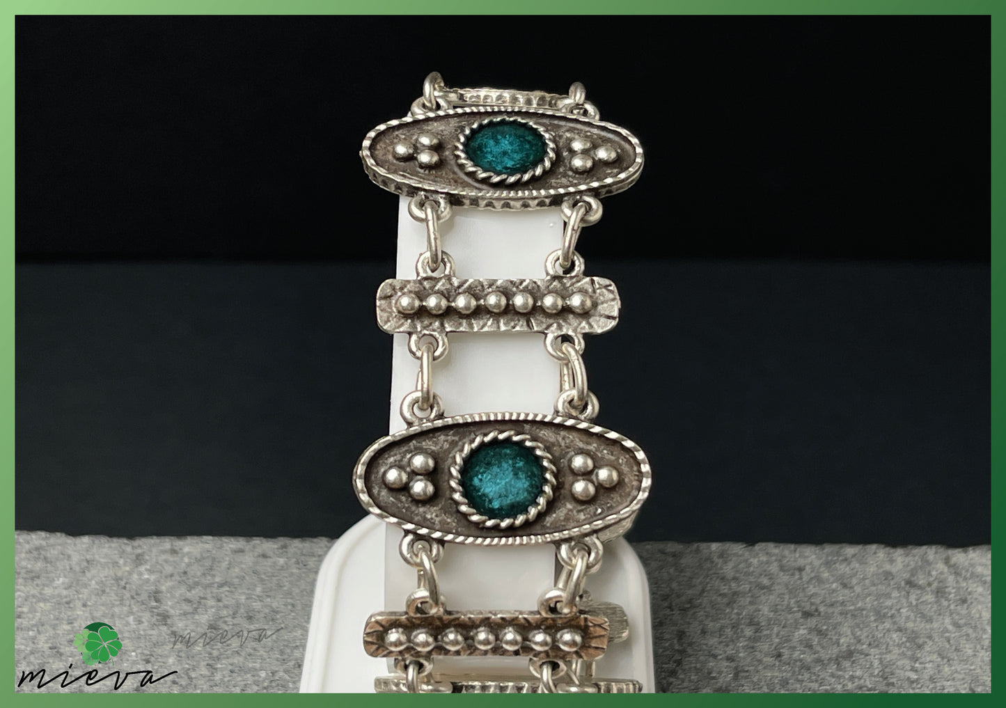 Bohemian Chic - Vintage Allure Bracelet - Turquoise Whisper