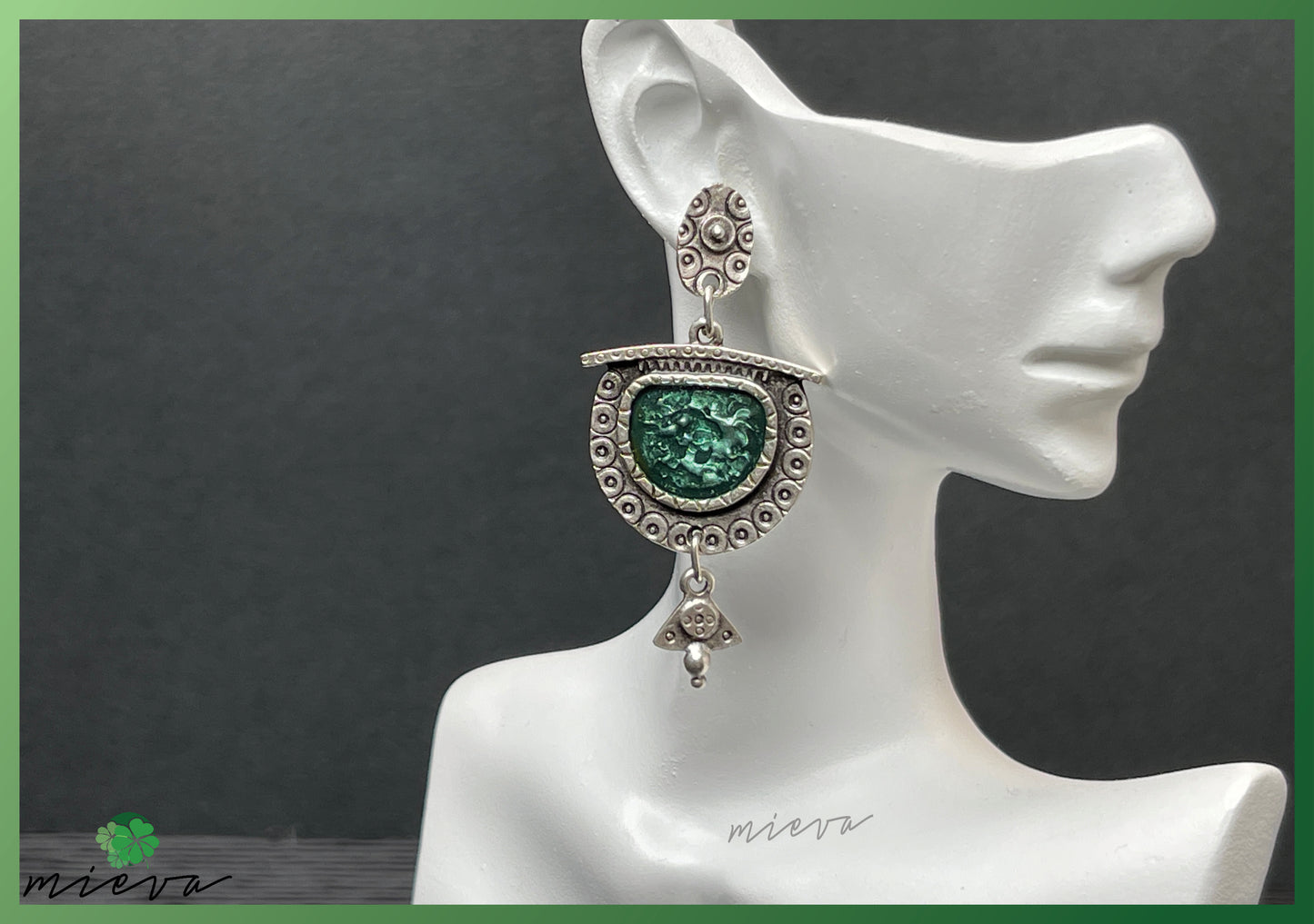 Antique Bijoux Drop Earrings - Emerald Mystique