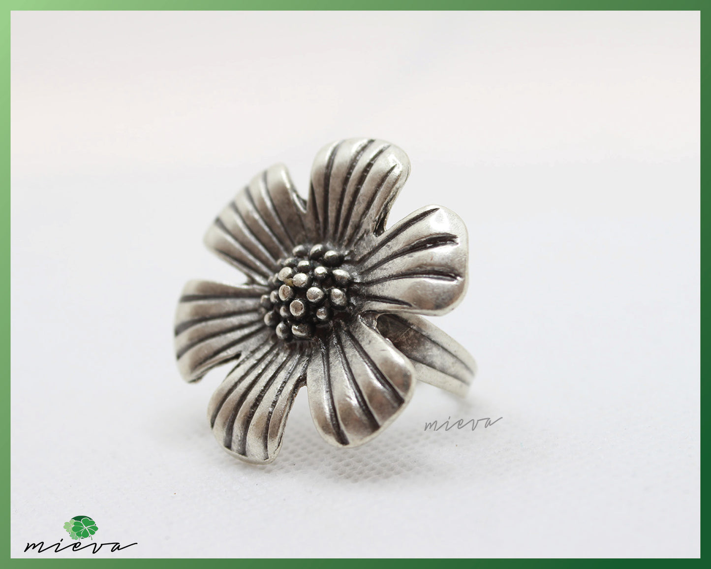 Botanical Elegance Silver Flower Ring