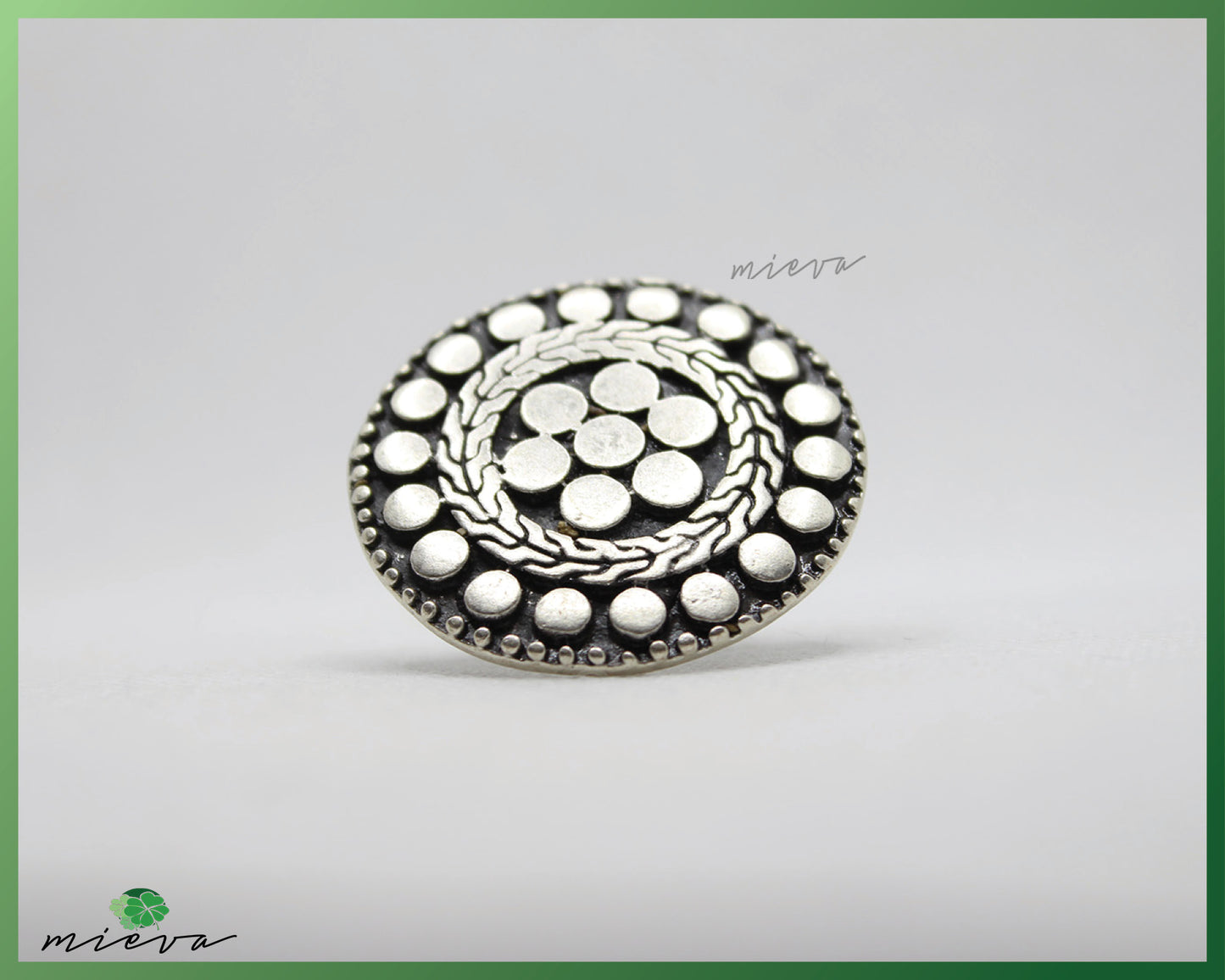 Vintage Bohemian Pebble Pattern Silver Ring